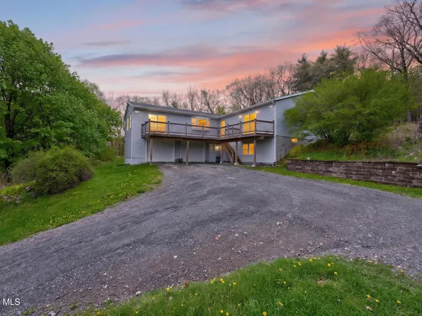 5 Mohameds Farm Way, Wynantskill, NY 12198