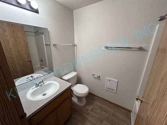 1258 NE 16th St — Photo 10