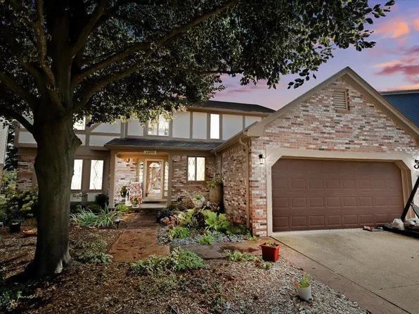 44999 Claymore Dr, Canton, MI 48187