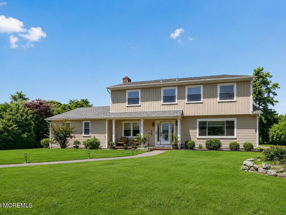 1st image of 55 Roslyn Court