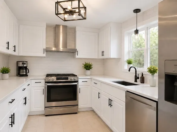 17 Michael Way, Cambridge, MA 02141
