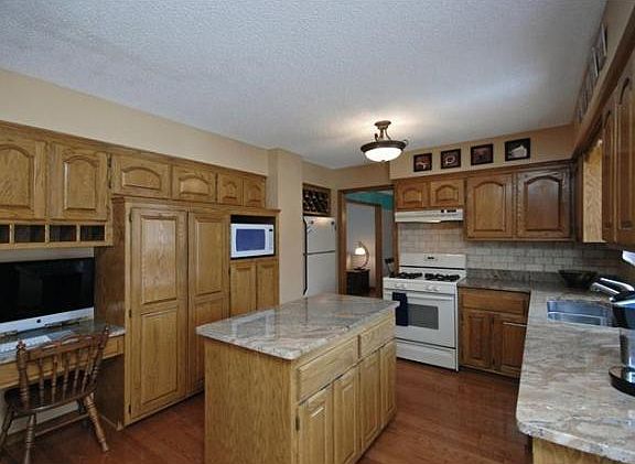 2nd image of 4345 Ithaca Ln N