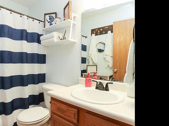 4th image of 245 Bluegrass Dr