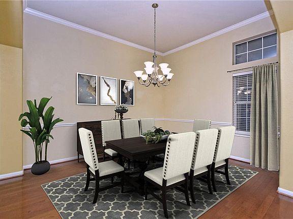 5th image of 2609 Henley Dr