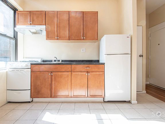 5th image of 185 Bleecker St APT 20