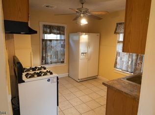 340 Halsey St, Plainfield, NJ 07063