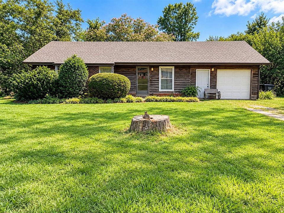 1st image of 804 Witt Rd