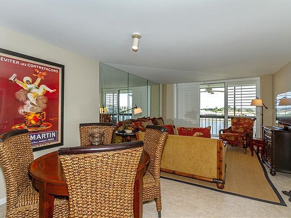 4th image of 591 Seaview Ct APT A406