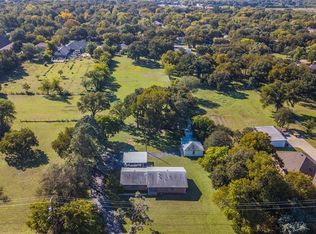 5801 Meandering Rd, River Oaks, TX 76114