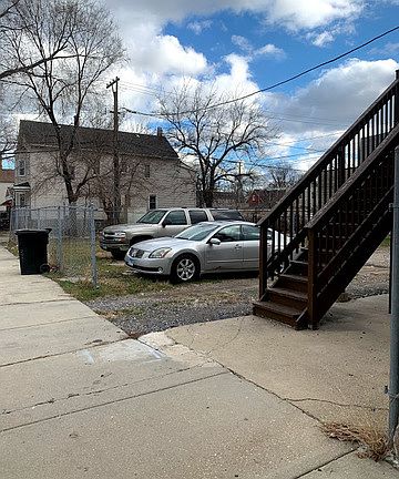 5th image of 655 N Cicero Ave