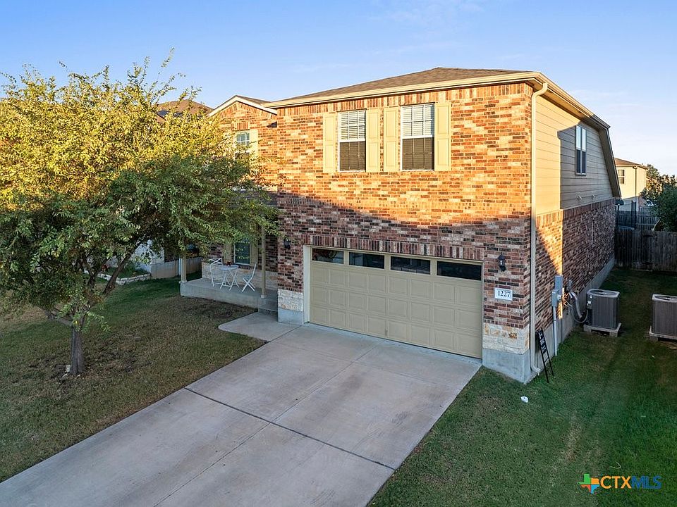 1st image of 1227 Cozy Creek Dr