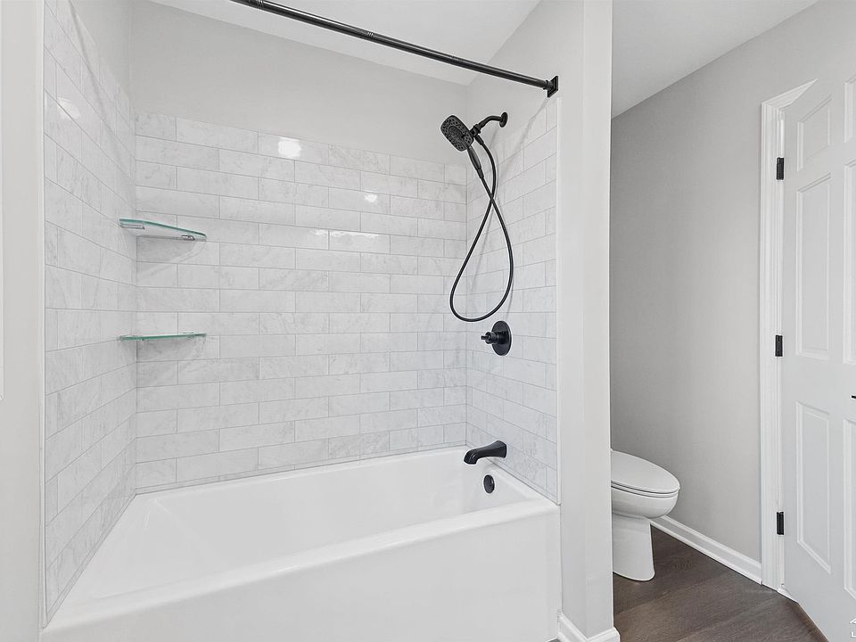 15135 Churchill St, photo 24