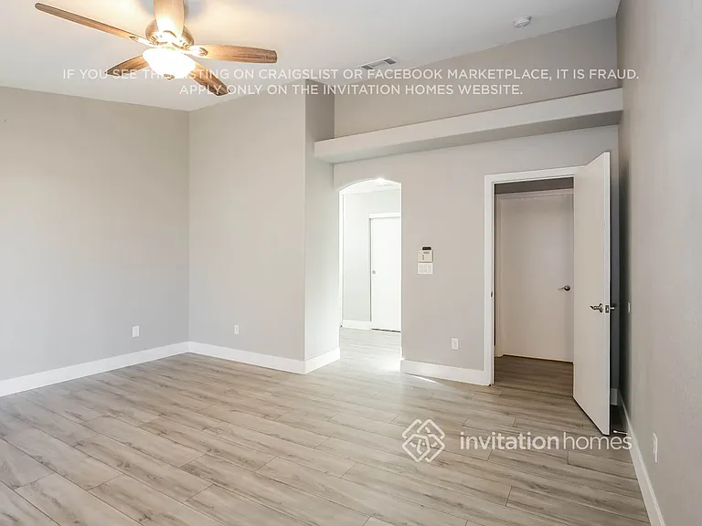 5332 Acacia Grove St — Photo 8