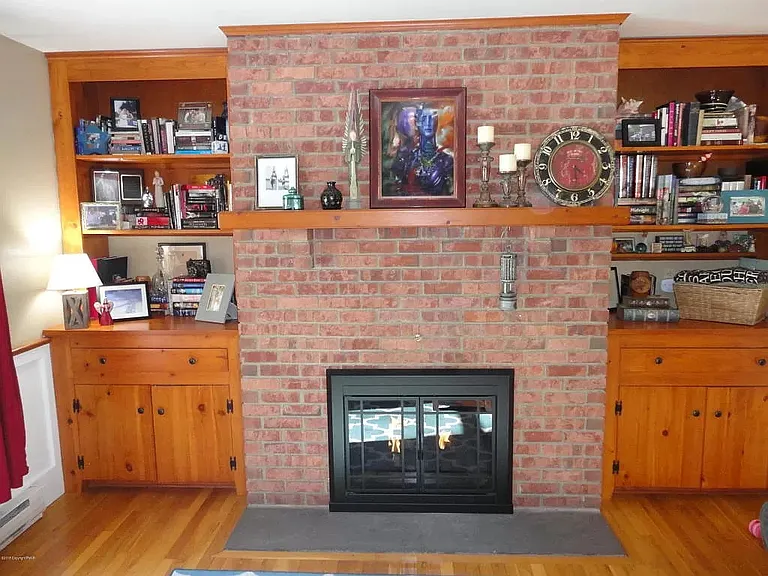 Living room built in shelves