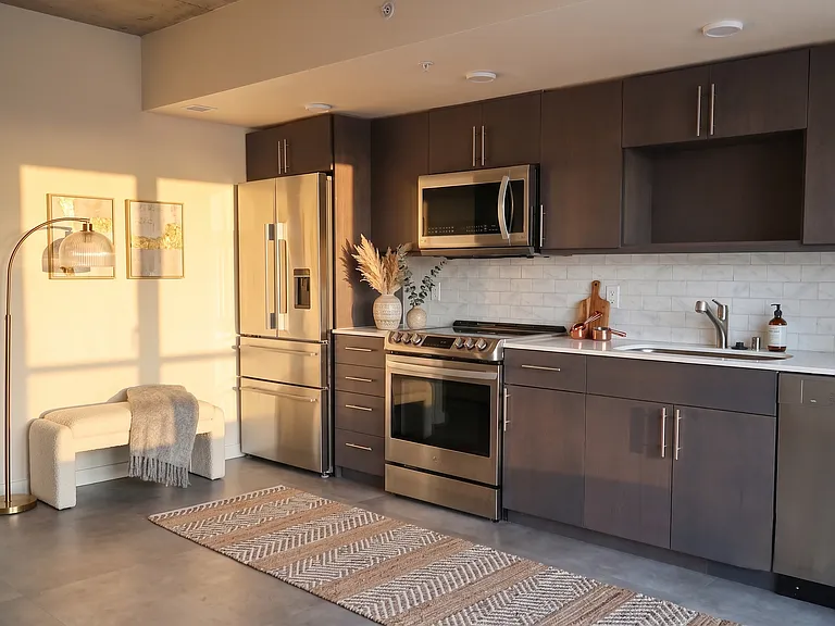 Bell View Apartments — Photo 133