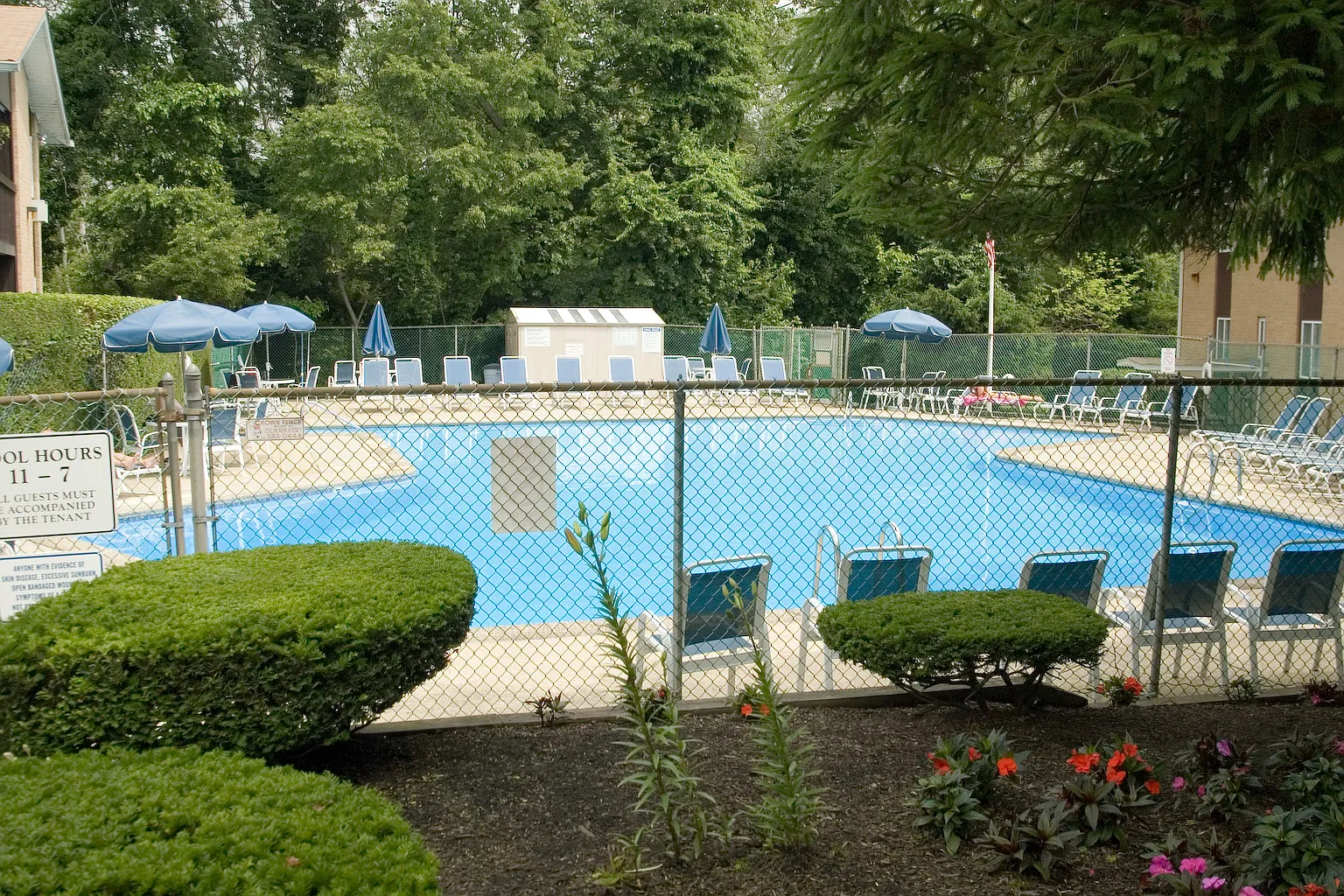 Royal Court Apartments — Photo 4