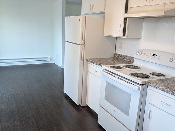 3rd image of 6623 S Monroe St #1