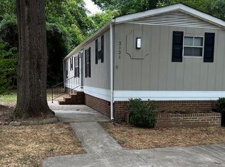 2121 Grierview Ln, Charlotte, NC 28213