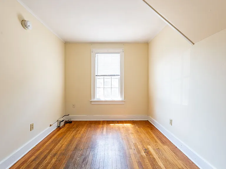 360-364 South Winooski Ave — Photo 3
