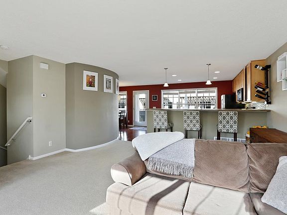 2nd image of 1667 Arona St #8