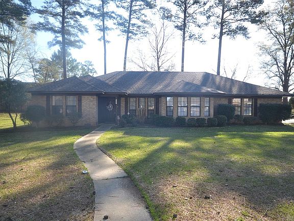3rd image of 1905 Karen Cir