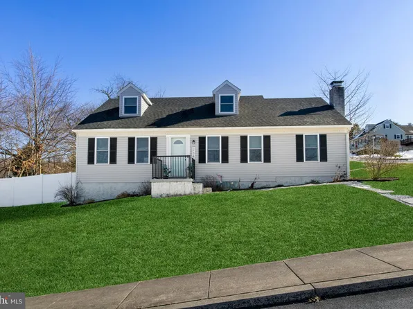 234 Lake St, Ephrata, PA 17522