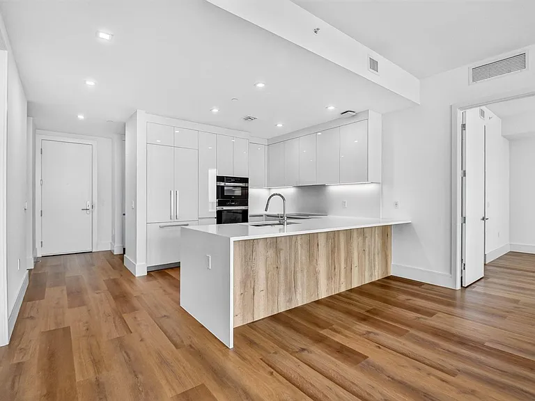 220 Lake Shore Dr #1511 — Photo 12