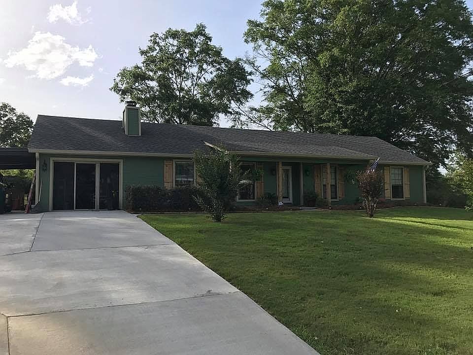 2nd image of 220 Blake Dr