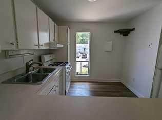 10354 Iron Mill Rd, North Chesterfield, VA 23235