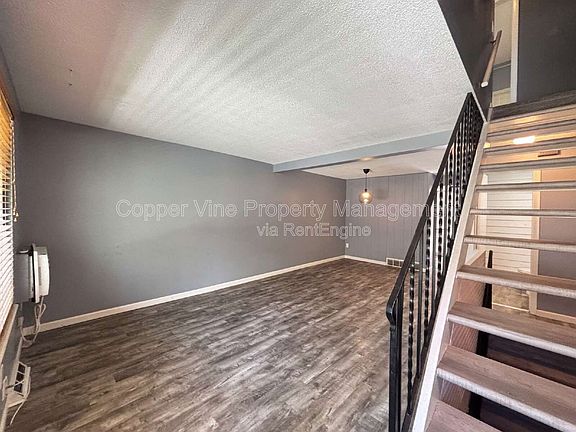 4th image of 1729 Quail St