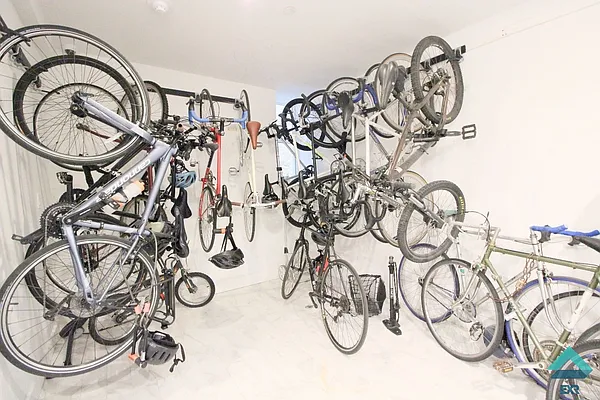 Rented by EXR | media 24