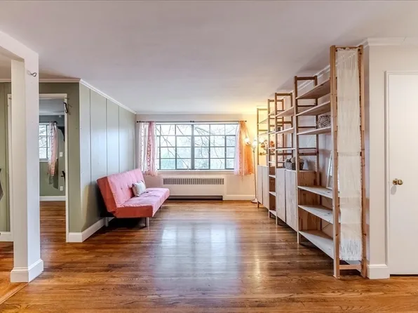 106 Evans Rd APT 6, Brighton, MA 02135