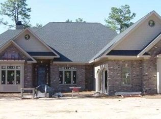 129 Saint Mellions Dr, Pinehurst, NC 28387
