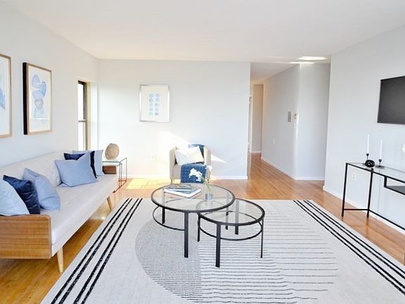 3rd image of 1643 Cambridge St APT 77