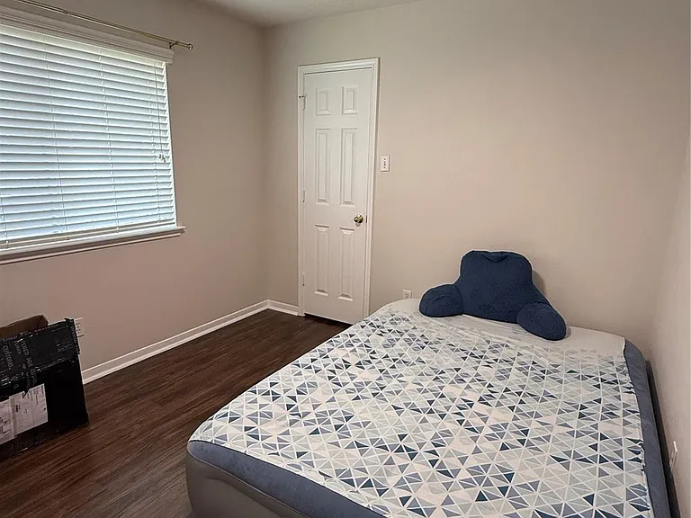 11807 McKinney Falls Ct — Photo 14