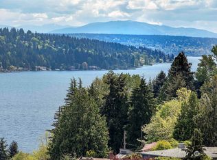15020 Bothell Way NE APT 402, Lake Forest Park, WA