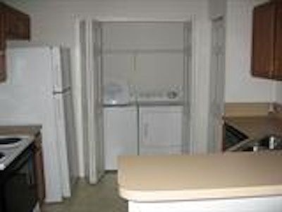 5th image of 97 Wheatfield Dr #B