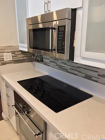 2 bed, 1.0 bath, 924 sqft, $3,000 — Photo 4