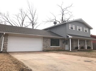 3 Navajo Cir, Shawnee, OK 74801