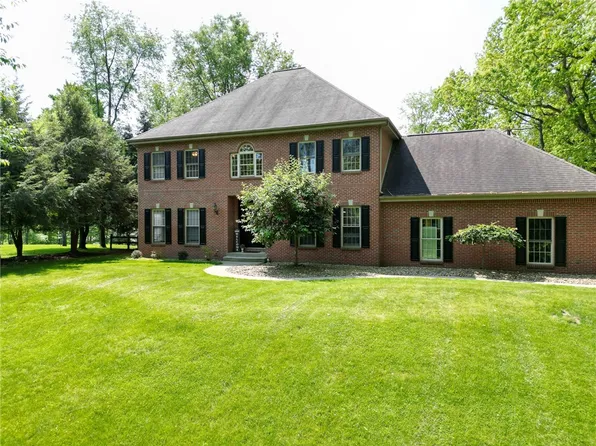 210 Salt Works Rd, Harmony, PA 16037