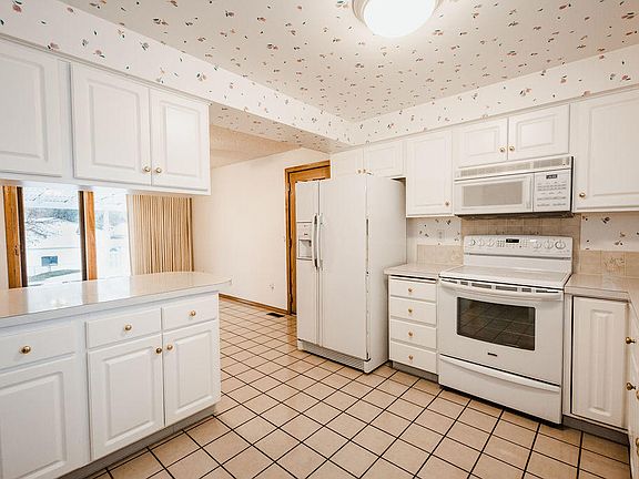 5th image of 1313 S Rotchford Dr
