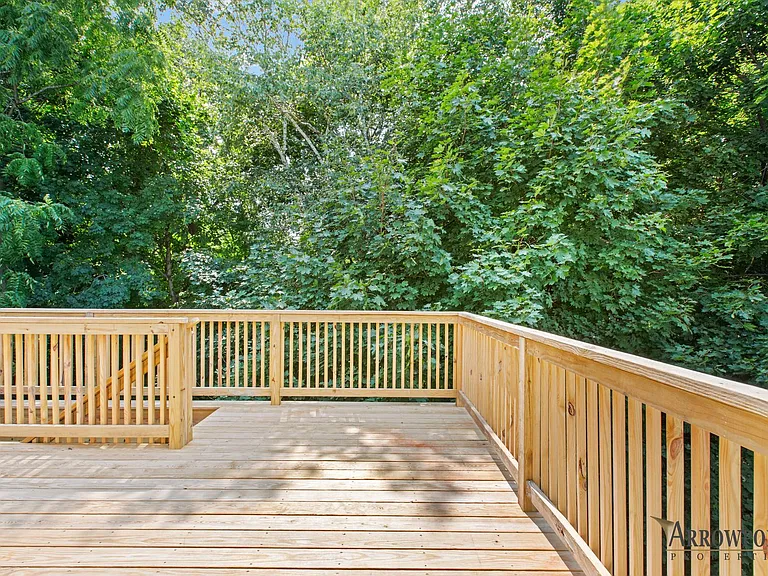 1 Manor Dr — Photo 30