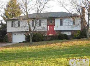 412 Sycamore Dr, Lancaster, KY 40444