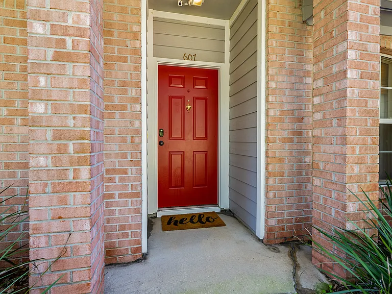 607 Hibernia Oaks Dr — Photo 5