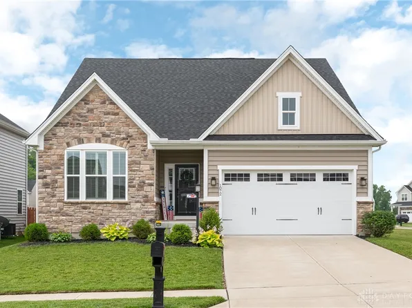 1072 Scullers Ln, Fairborn, OH 45324