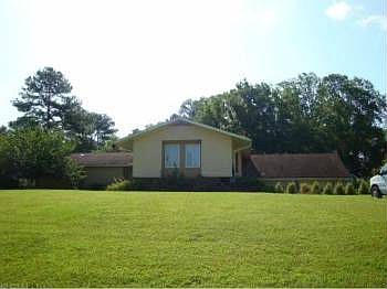 1st image of 901 Craig Dr