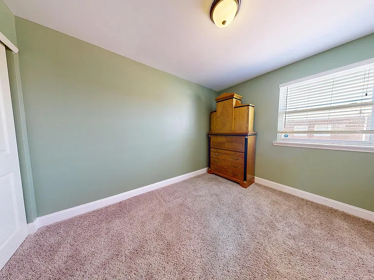 8902 Blue Grass Rd — Photo 15