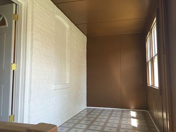 5th image of 5711 S Christiana Ave