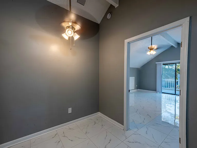 8366 Coralberry Ln — Photo 35