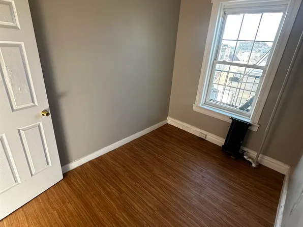 5517 Grant Place image 2 of 6